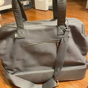 Béis The Weekender Bag